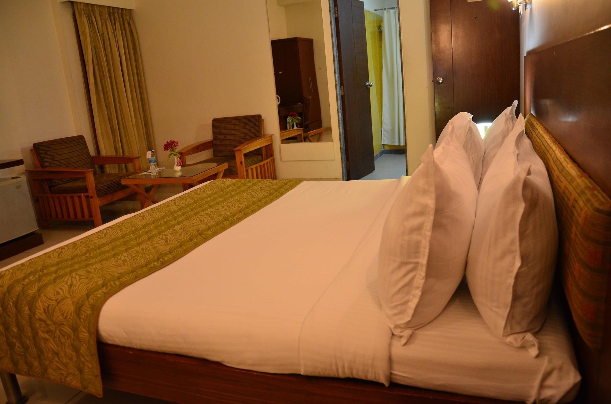 Hotel Cambay Sapphire, Gandhinagar Extérieur photo