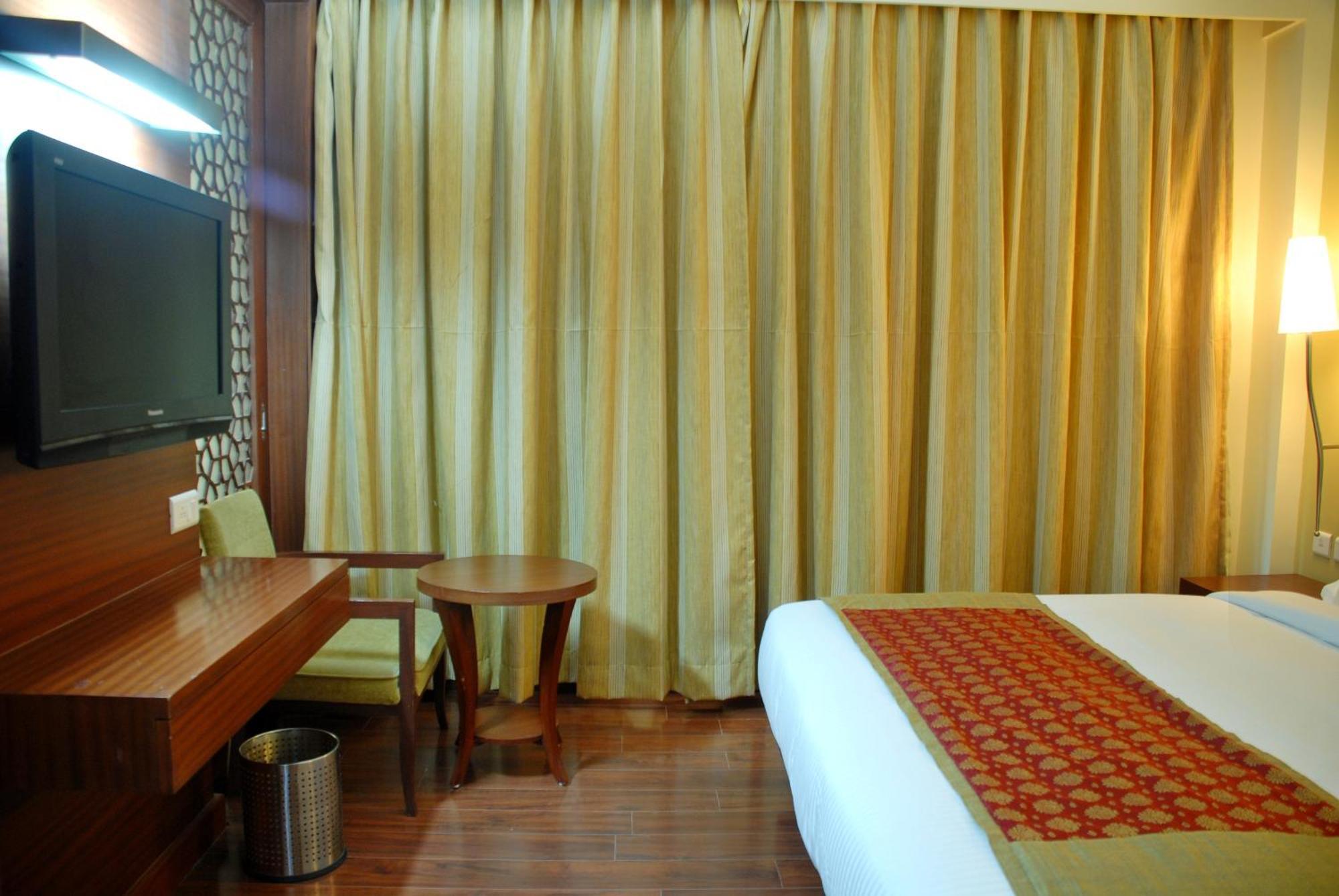 Hotel Cambay Sapphire, Gandhinagar Extérieur photo