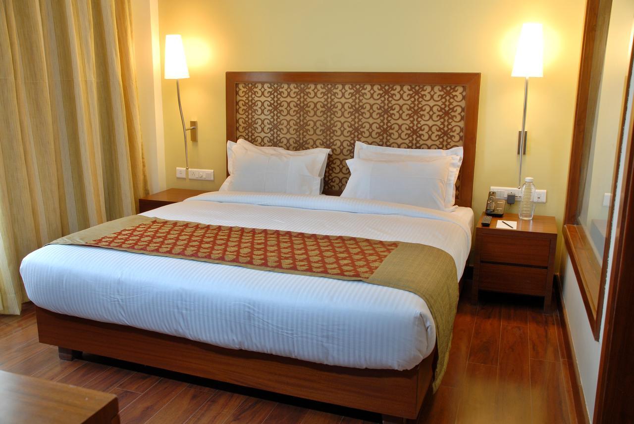 Hotel Cambay Sapphire, Gandhinagar Extérieur photo
