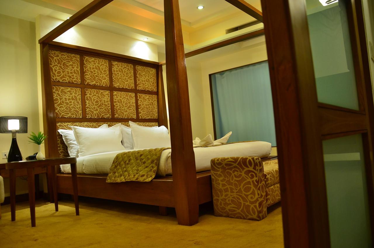 Hotel Cambay Sapphire, Gandhinagar Extérieur photo