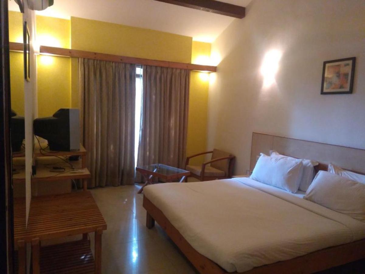 Hotel Cambay Sapphire, Gandhinagar Extérieur photo