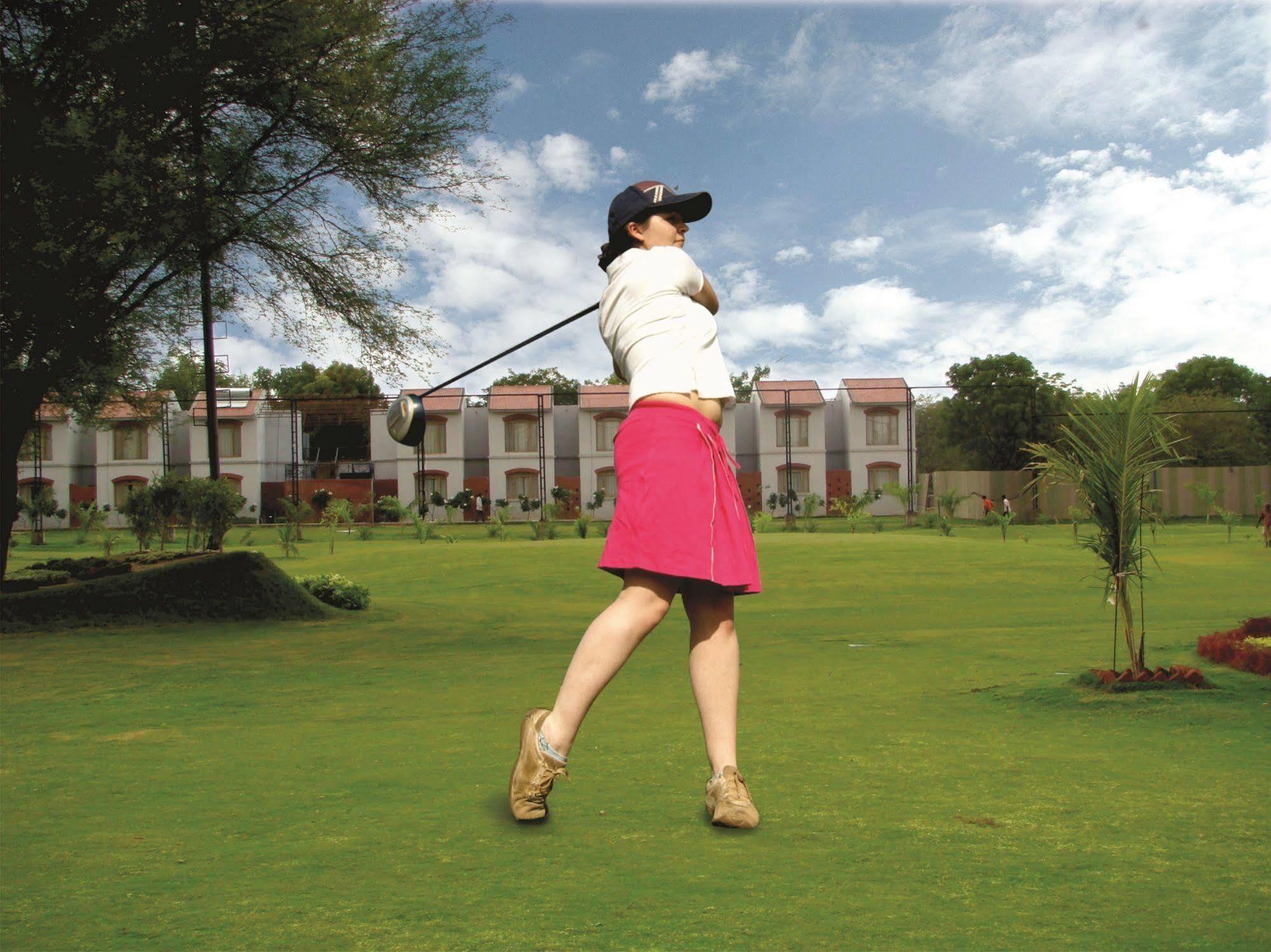 Hotel Cambay Sapphire, Gandhinagar Extérieur photo